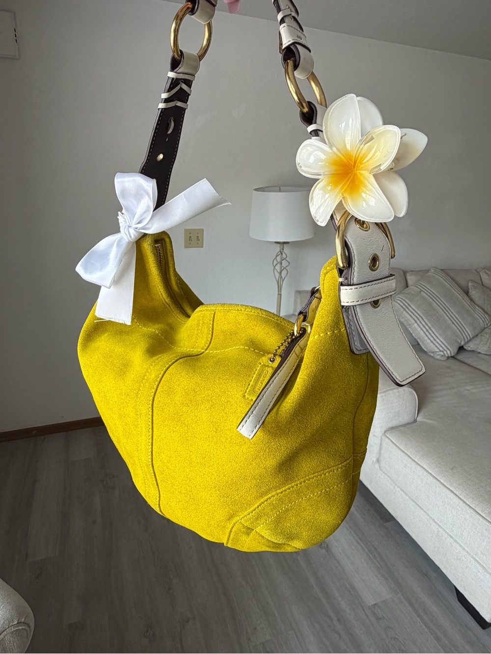 Vintage Y2K Coach Yellow Suede Soho Hobo Bag ☀️ - Picture 2 of 9